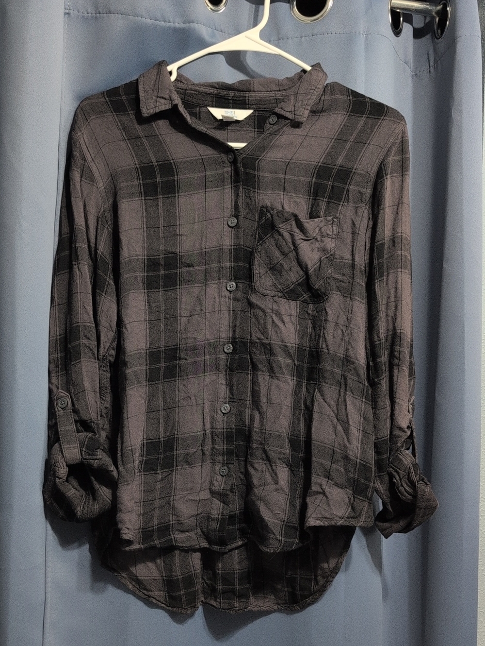 Time and Tru Black and Gray Plaid Button-Down Shirt